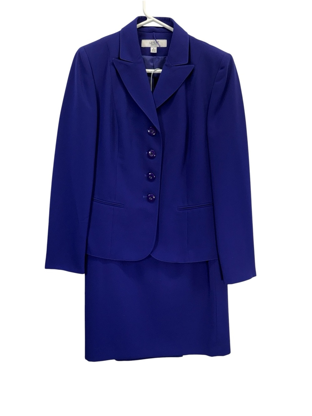 La Suit Vintage Royal Purple Blazer and Skirt Set
Size 6